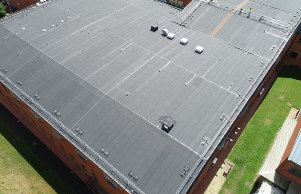 flat-roofing-commercial-service-healthcare